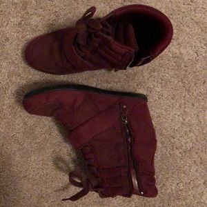 MAKE AN OFFER Vera wang wedge sneakers!